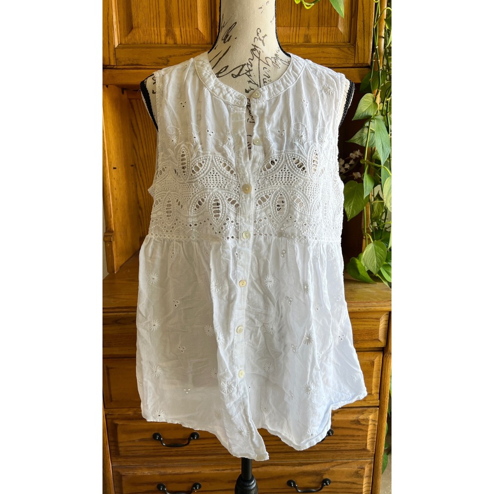 Dylan White Cotton Eyelet Lace Sleeveless Button Front Top Medium Boho Blouse